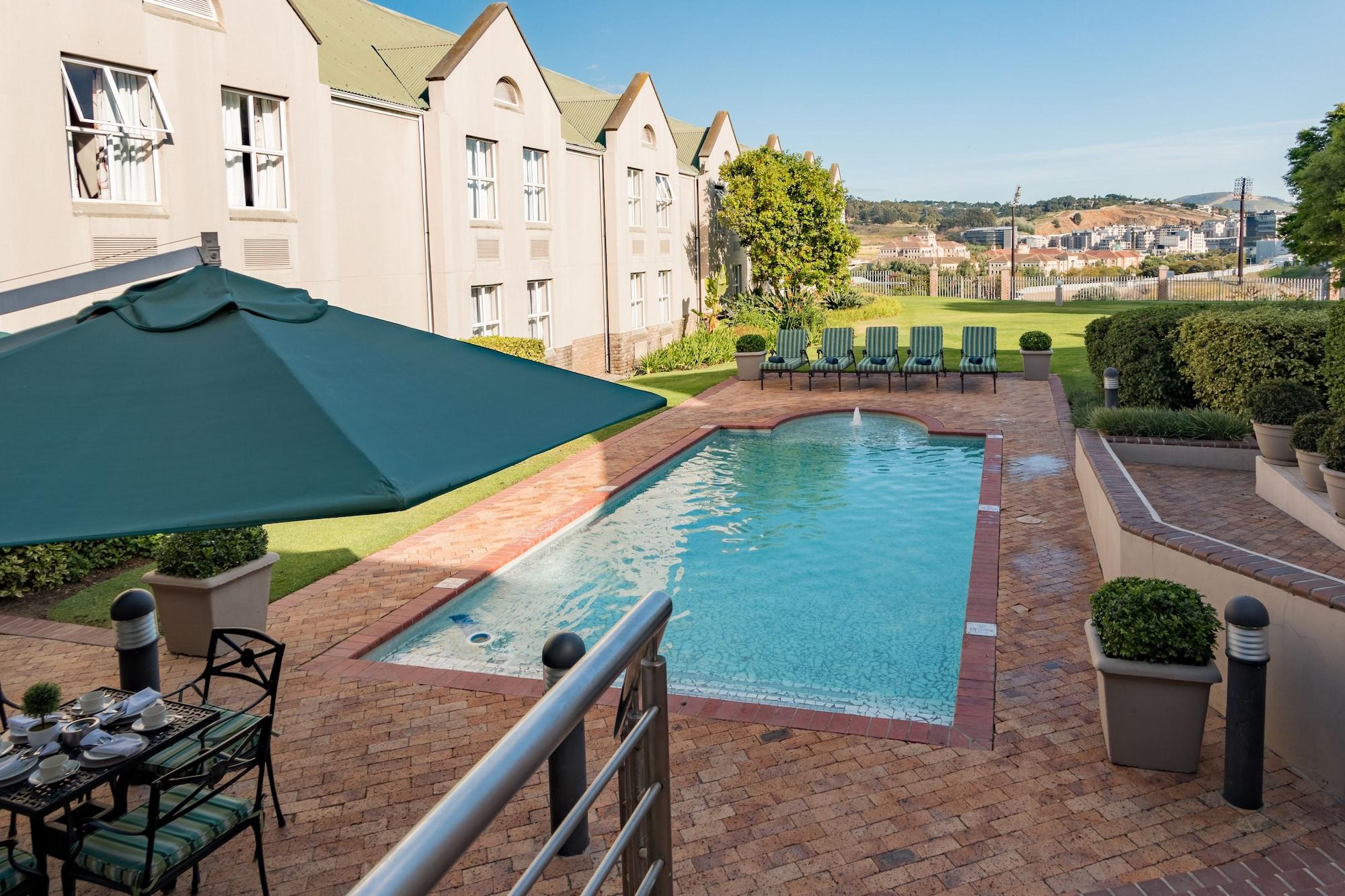 Town Lodge Bellville Buitenkant foto