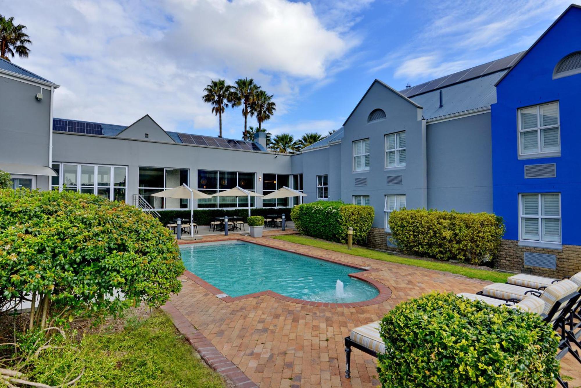 Town Lodge Bellville Buitenkant foto