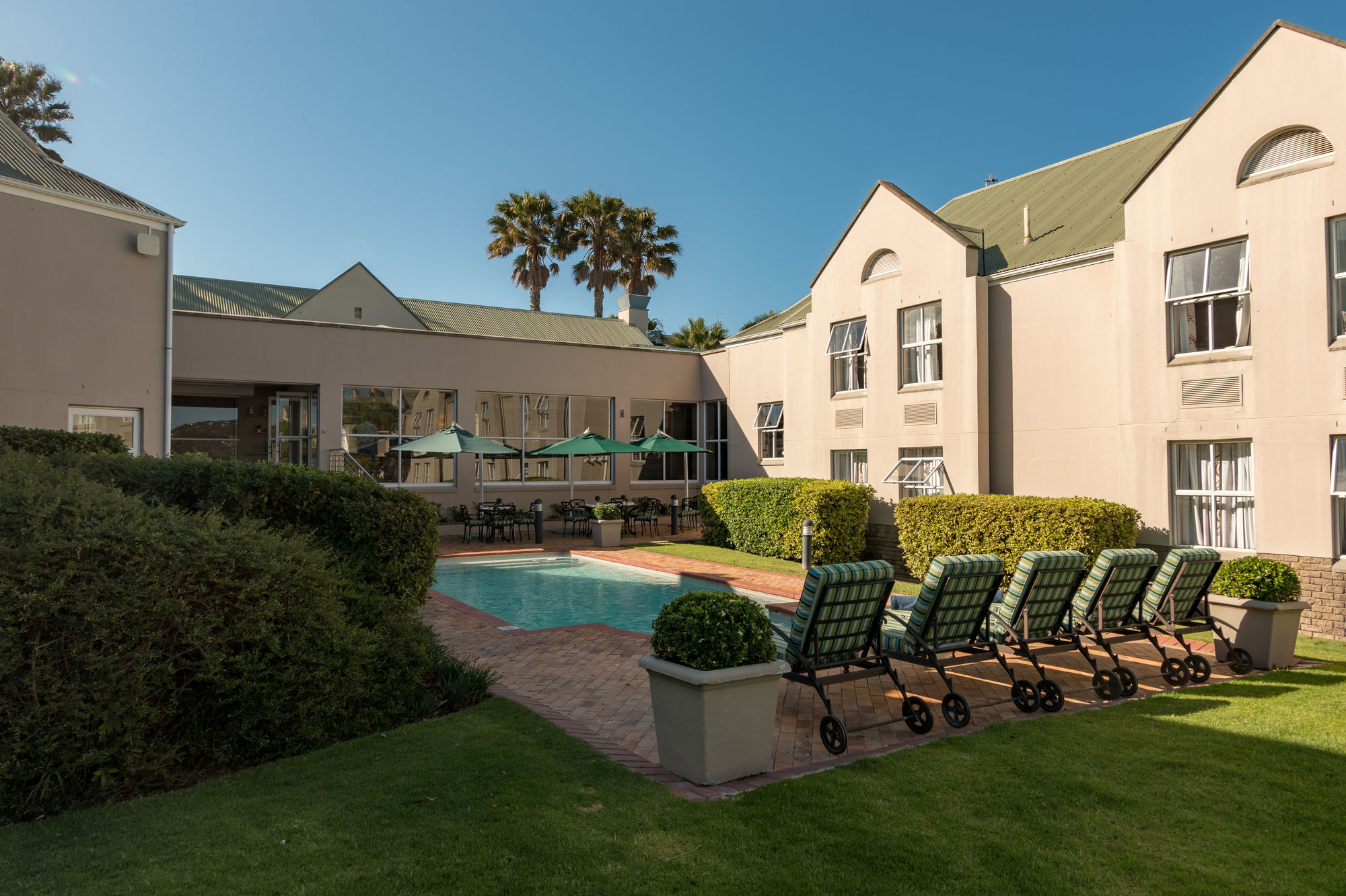 Town Lodge Bellville Buitenkant foto